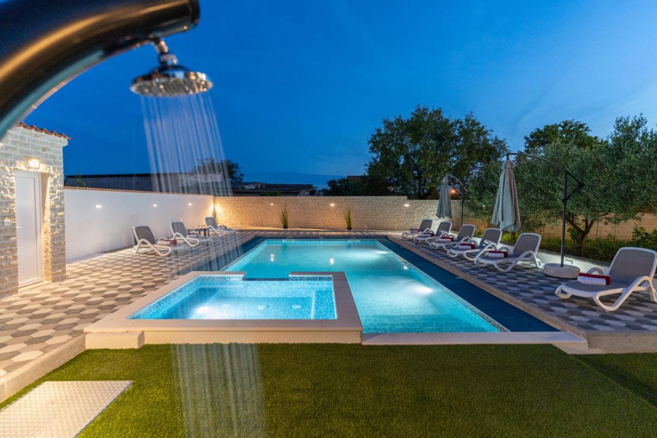 Apartment Miruna S Bazenom Donje Rastane 外观 照片