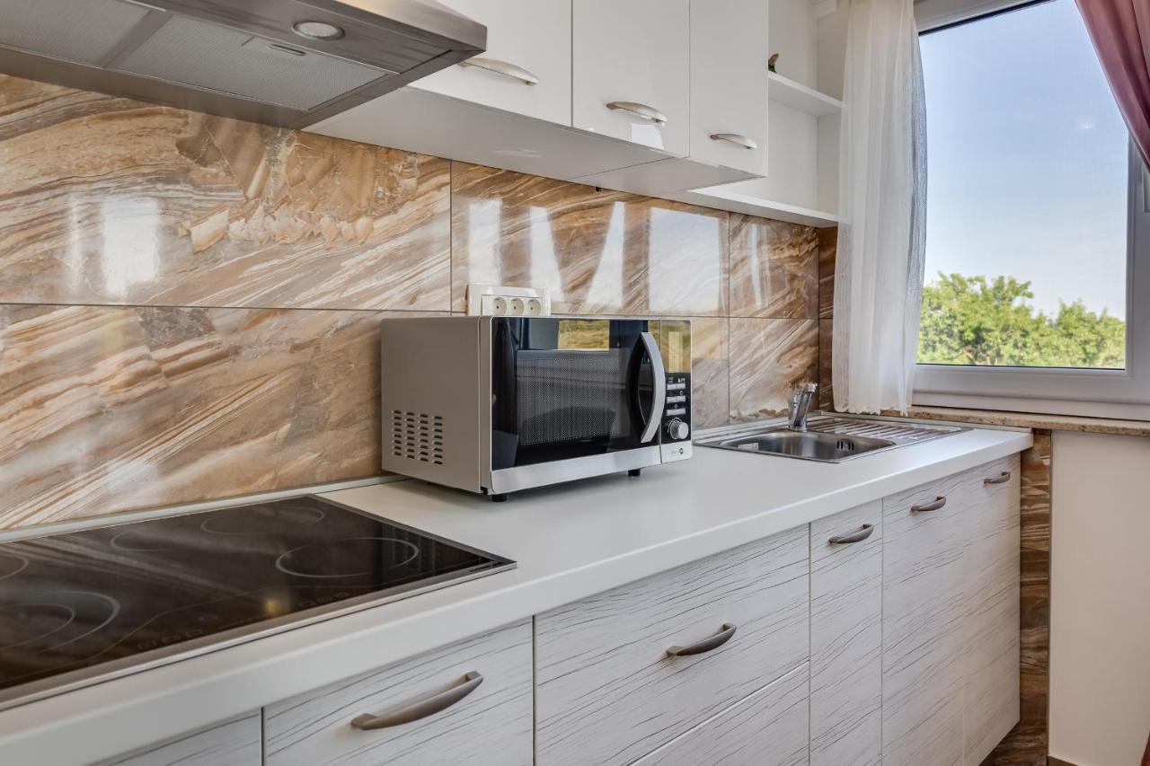 Apartment Miruna S Bazenom Donje Rastane 外观 照片
